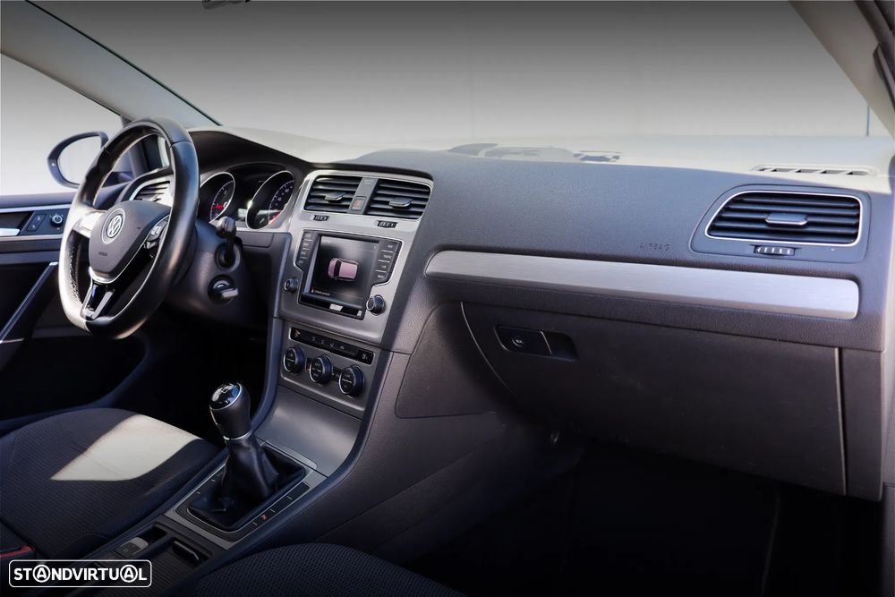 VW Golf Variant 1.6 TDi Confortline - 14