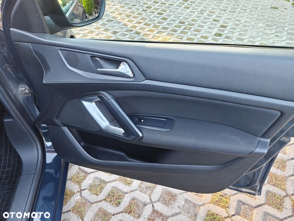 Peugeot 308 1.6 BlueHDi Business Line S&S - 24