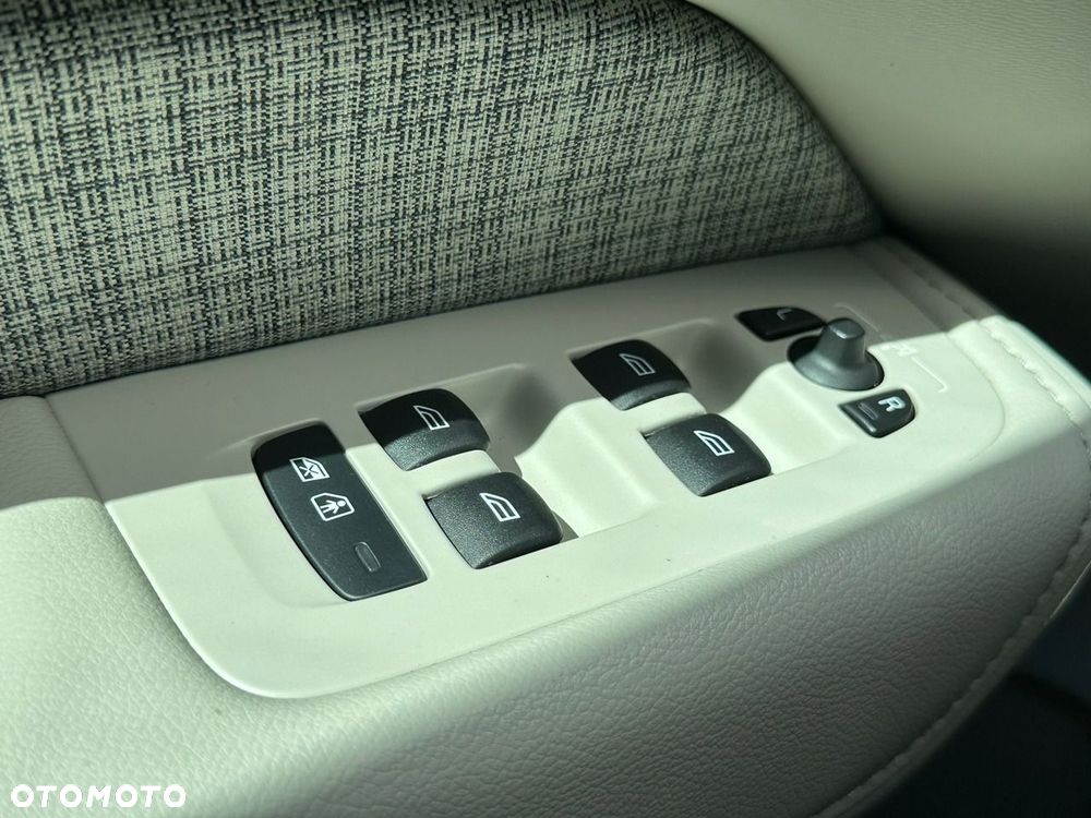 Volvo XC 60 - 38