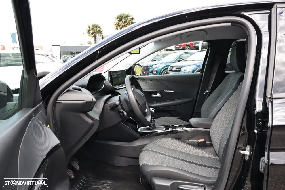 Peugeot 208 1.2 PureTech Allure - 14