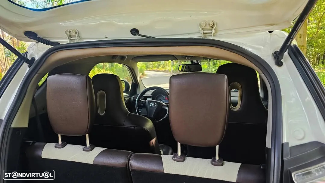Toyota iQ 1.0 VVT-i Essential+AC - 2