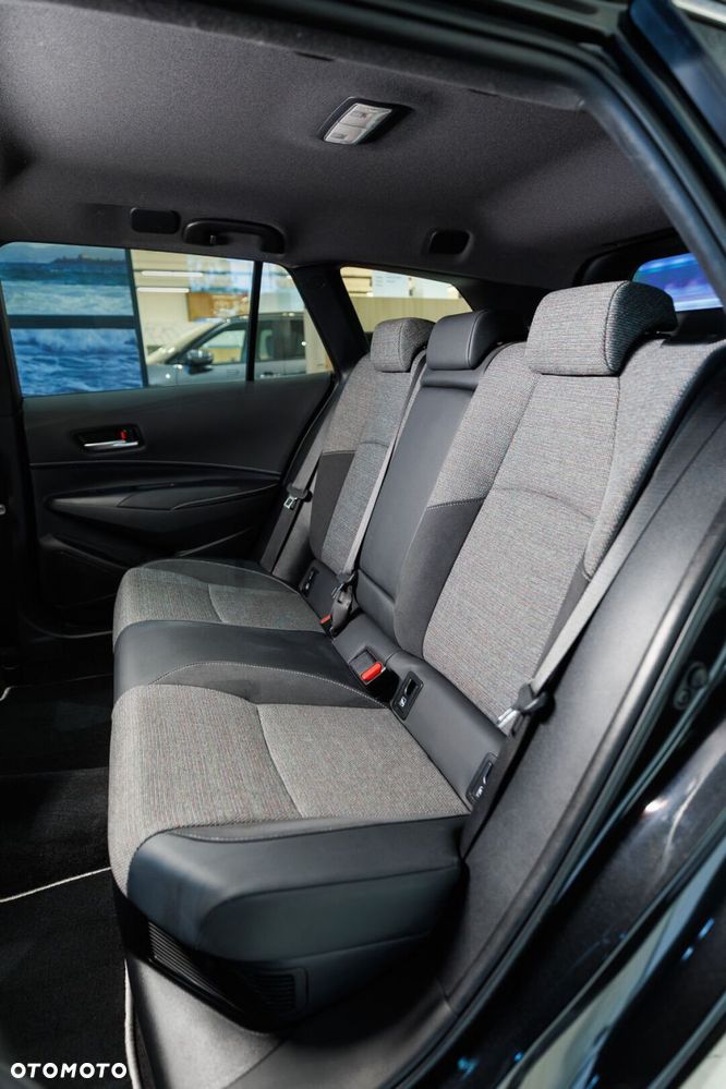 Toyota Corolla 1.8 Hybrid Style - 21