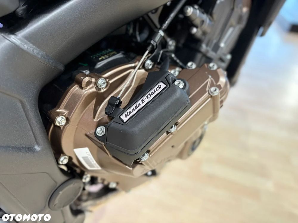 Honda CB - 10