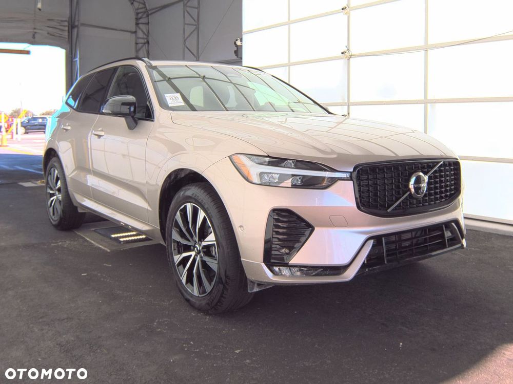 Volvo XC 60 B5 B AWD Plus Bright - 1