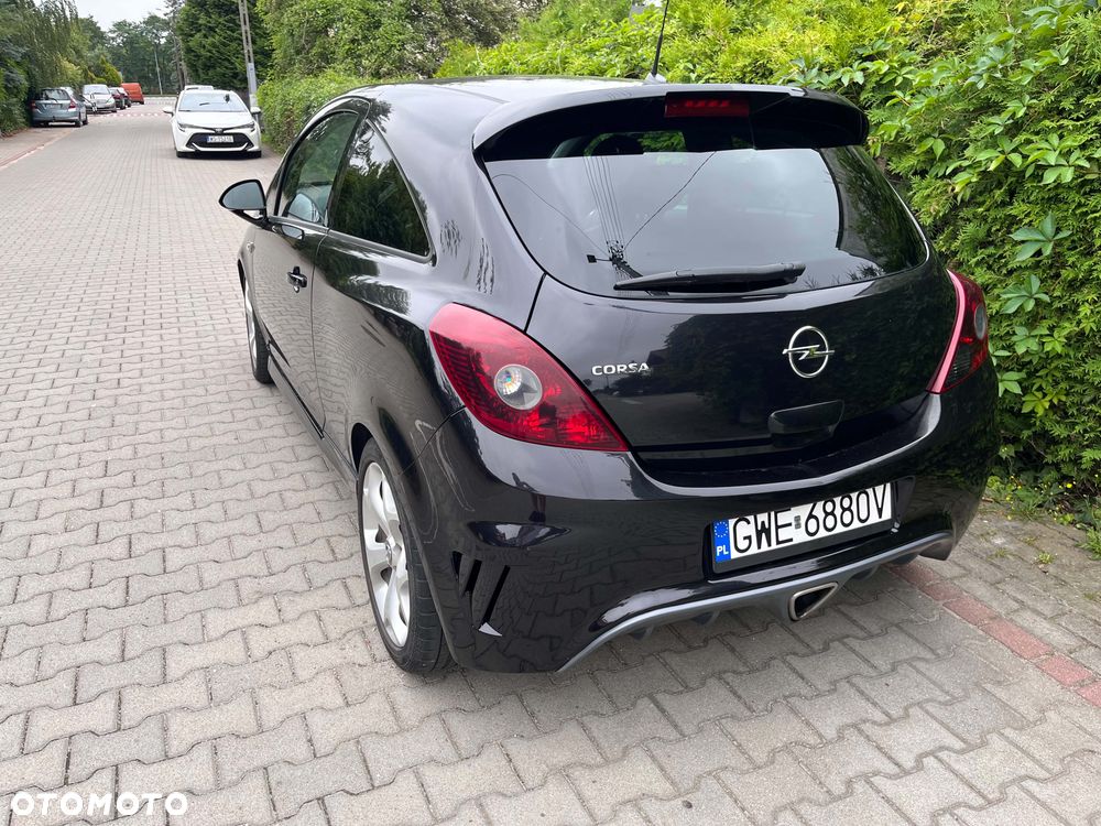 Opel Corsa 1.6T OPC - 5