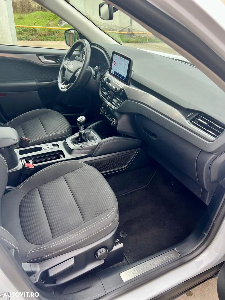 Ford Kuga 2.0 EcoBlue Hybrid TITANIUM - 16