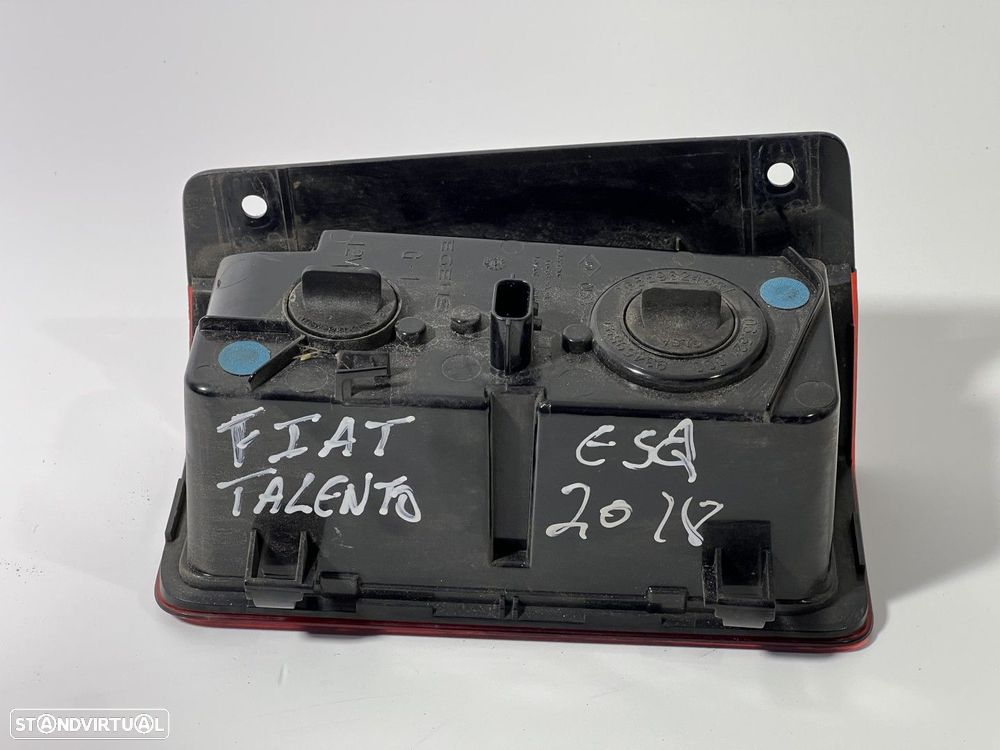 Farol nevoeiro Esq Trás FIAT TALENTO (296_) REF. 265598248R - 3