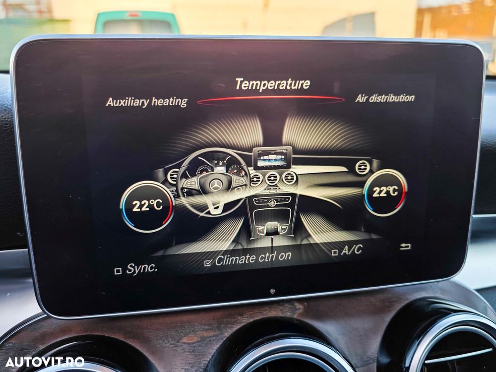 Mercedes-Benz GLC Coupe 300 4Matic 9G-TRONIC AMG Line - 38