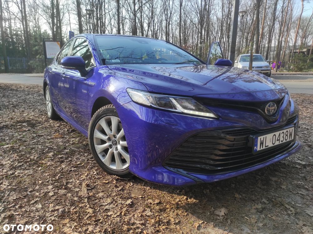 Toyota Camry 2.5 Hybrid Comfort CVT - 2