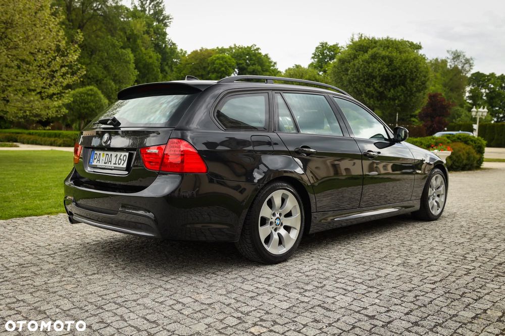 BMW Seria 3 318i Edition Sport - 11