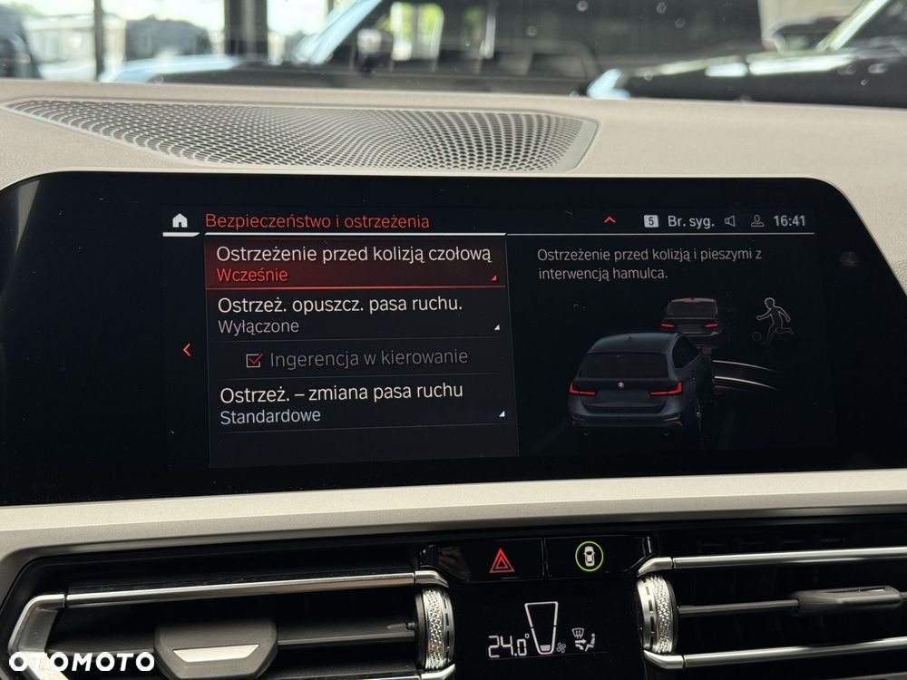 BMW Seria 3 318i - 34