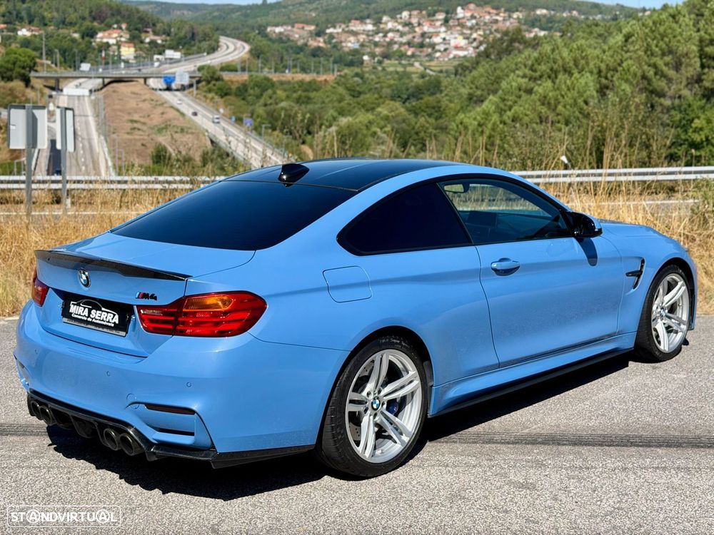 BMW M4 Auto - 14