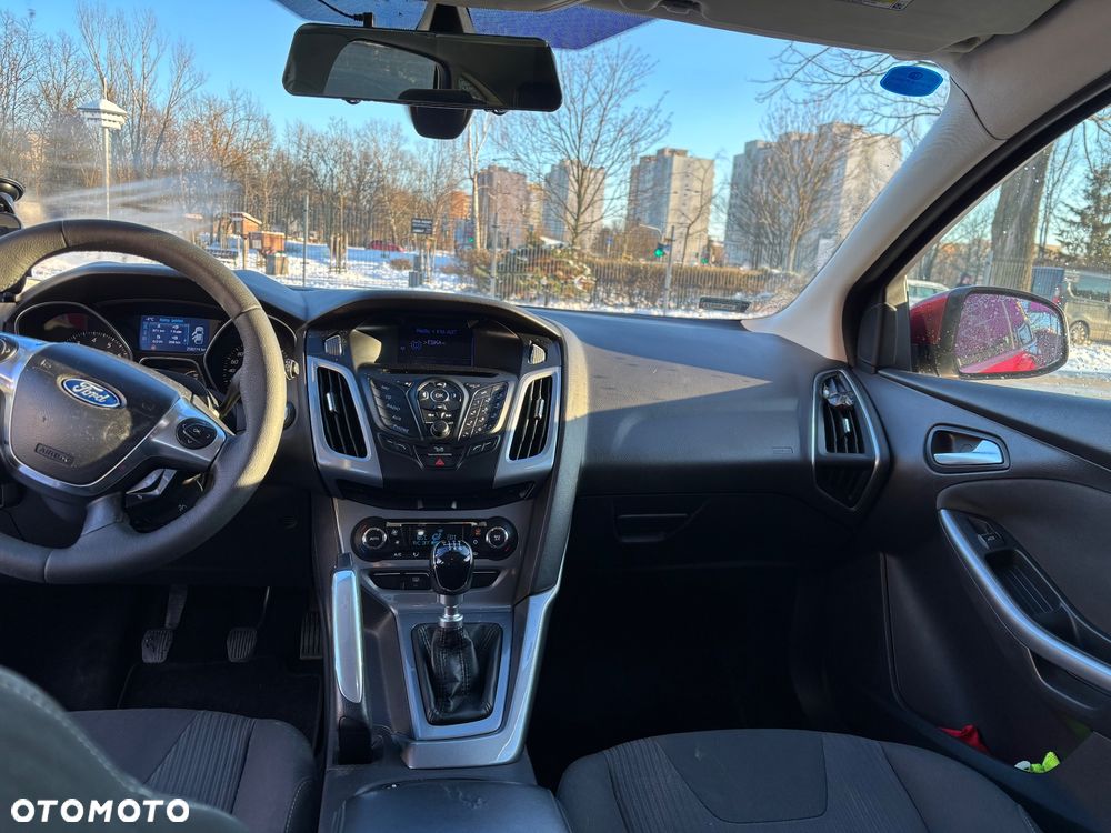 Ford Focus 1.6 EcoBoost Titanium - 16
