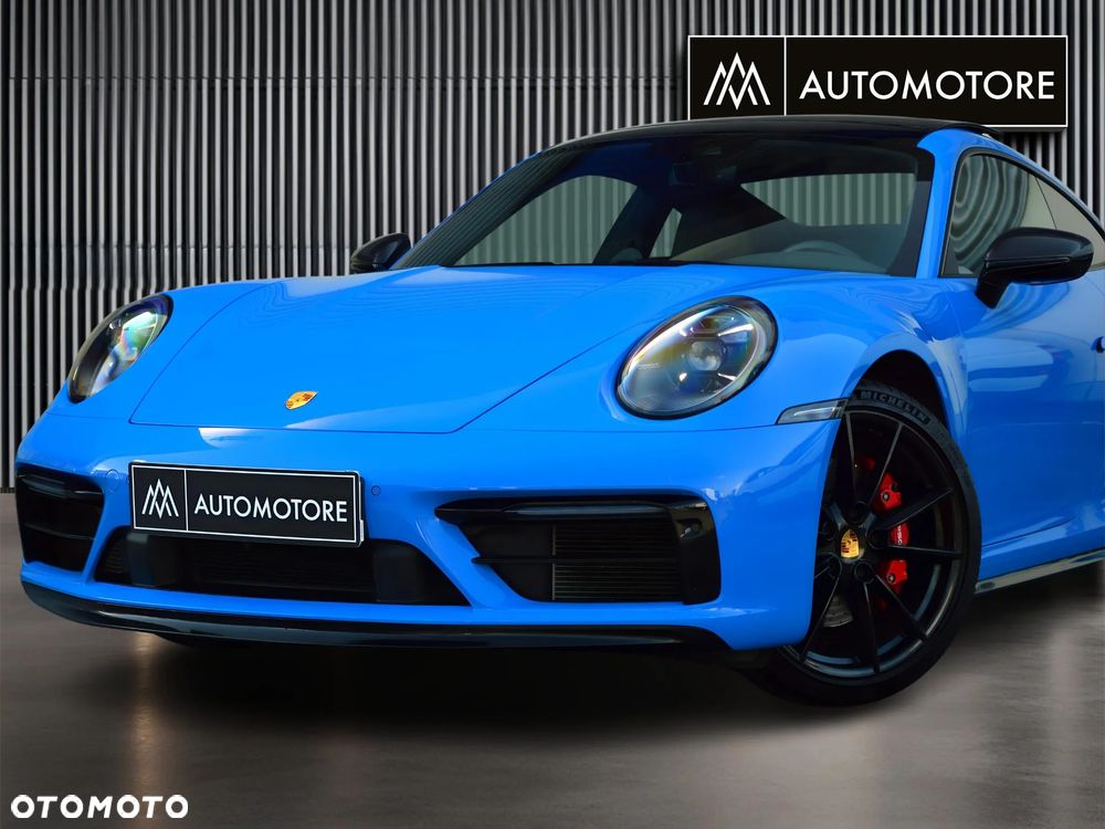 Porsche 911 Carrera 4S - 2