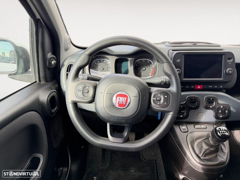 Fiat Panda 1.0 Hybrid City Cross — fotografia 12