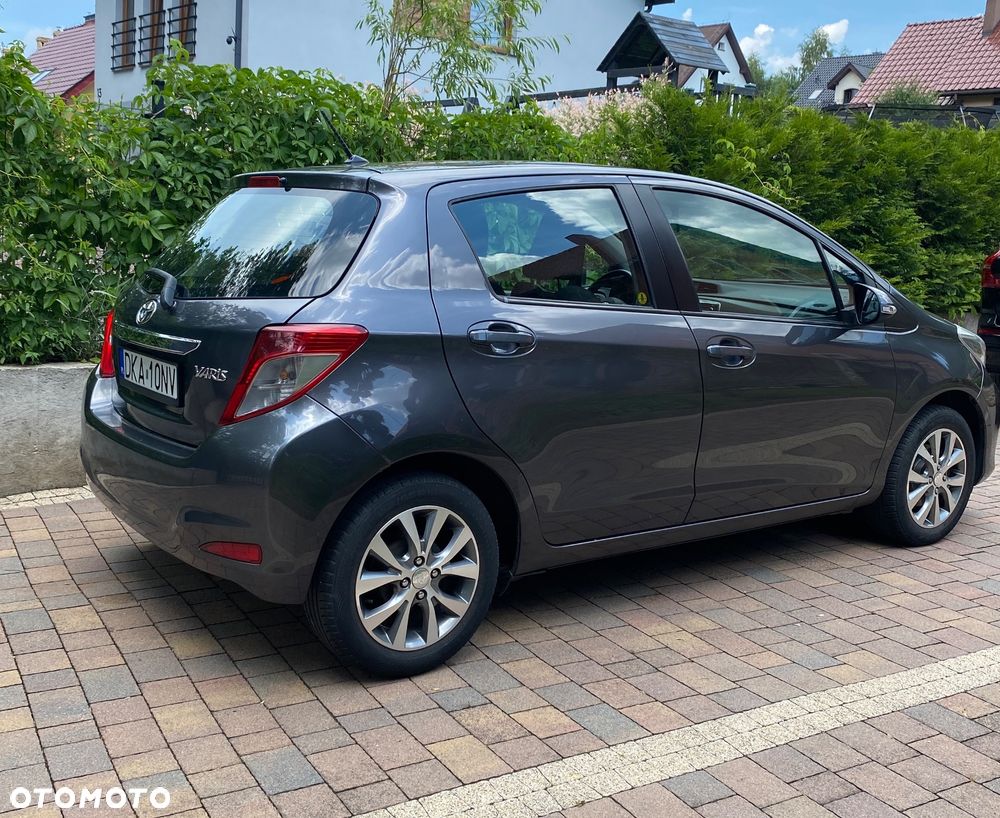 Toyota Yaris 1.33 Active - 5