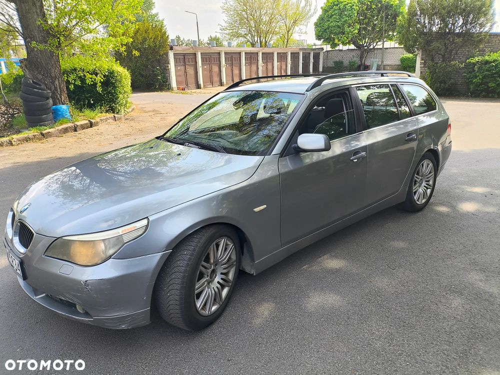 BMW Seria 5 525d - 2