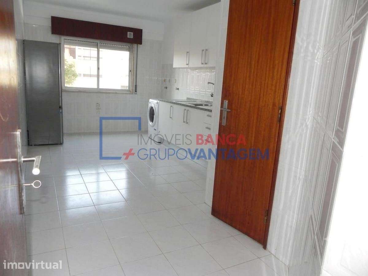 Apartamento T1 Agualva - Grande imagem: 4/11