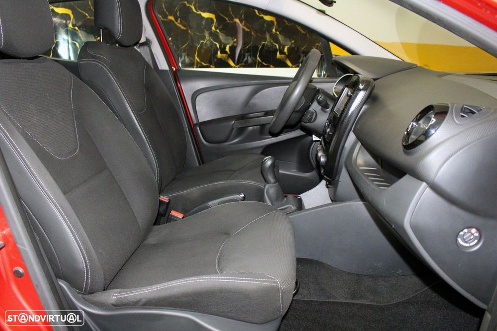 Renault Clio 1.5 dCi Dynamique S - 31