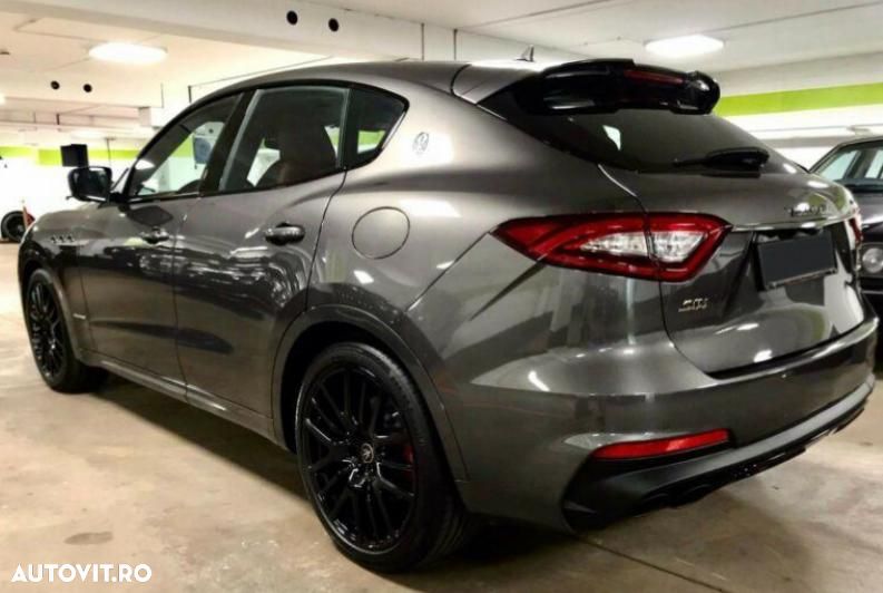 Maserati Levante S Q4 GranSport - 8
