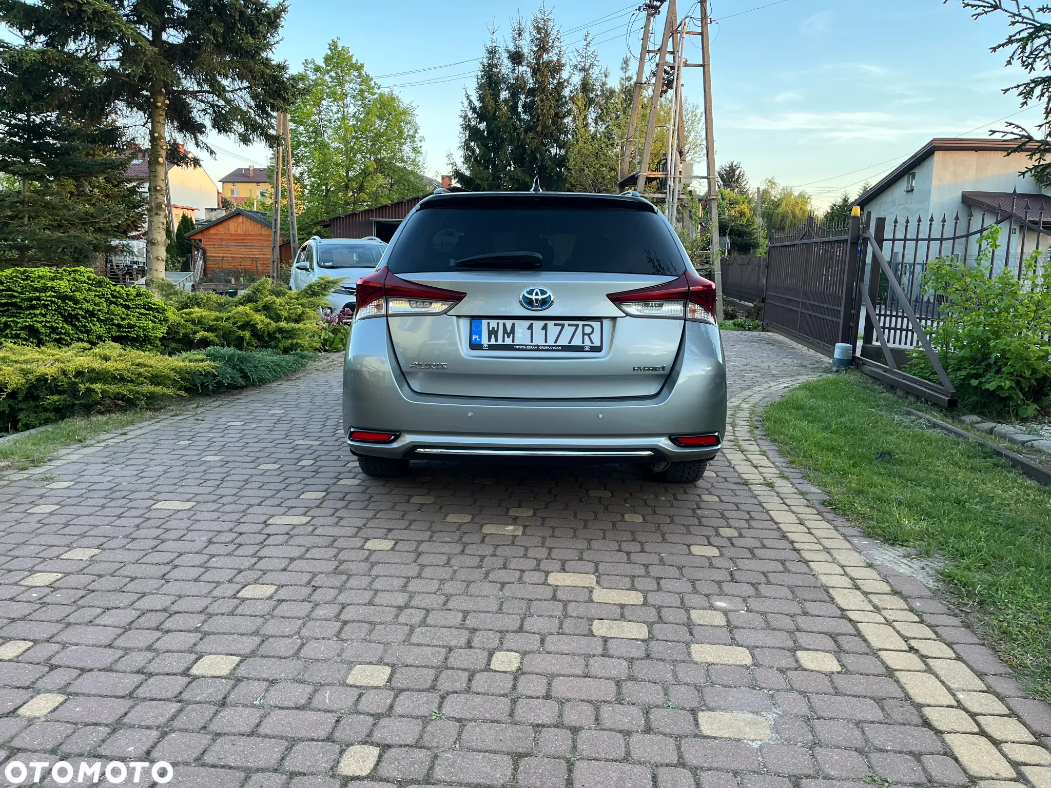 Toyota Auris Hybrid 135 Selection - 2