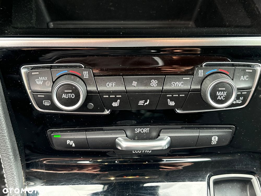 BMW Seria 2 218i Sport Line - 5