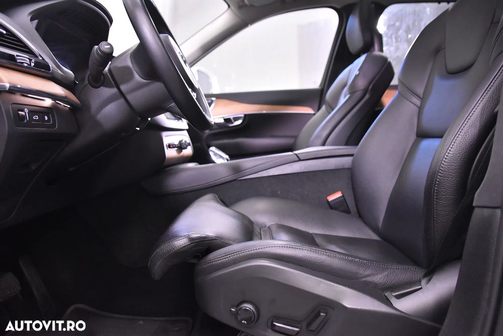Volvo XC 90 T8 eAWD R-Design - 24