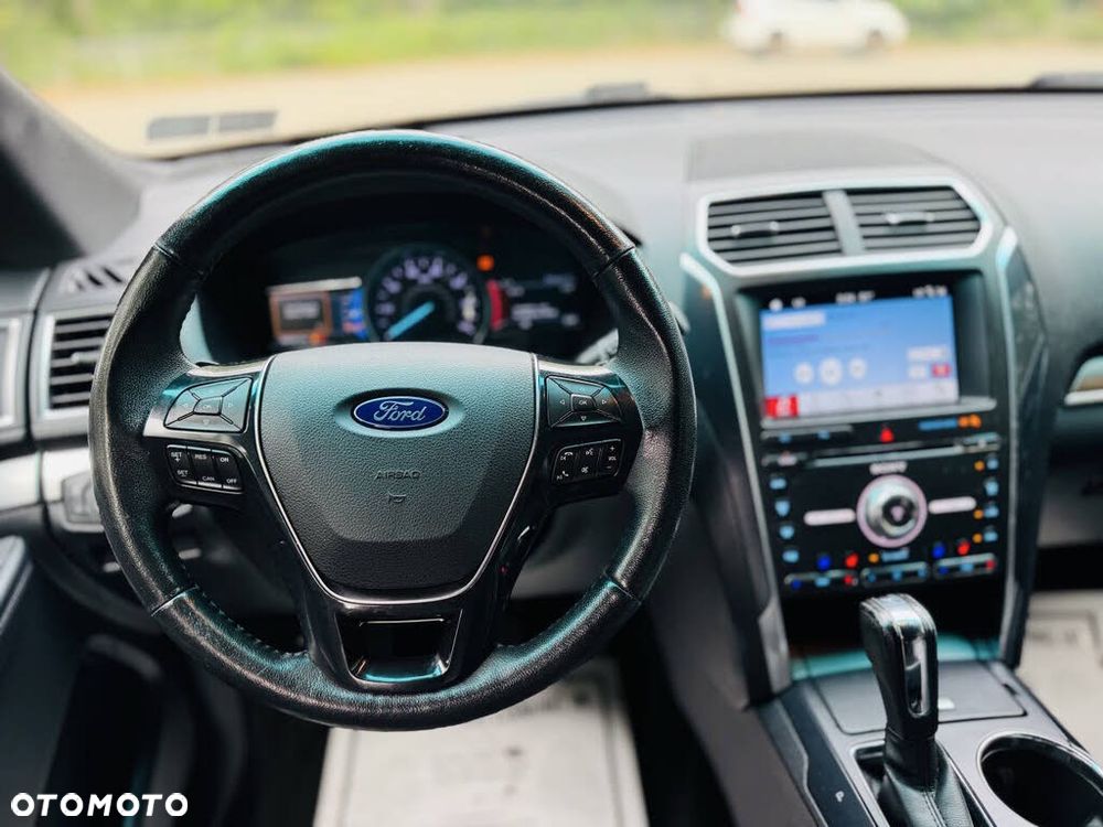 Ford Explorer - 9