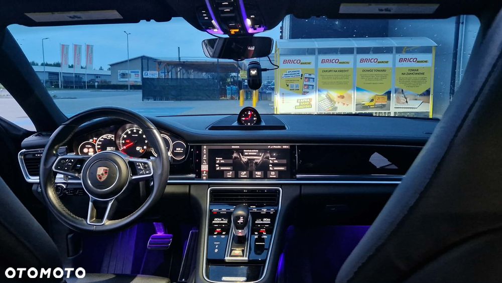 Porsche Panamera 4S - 36
