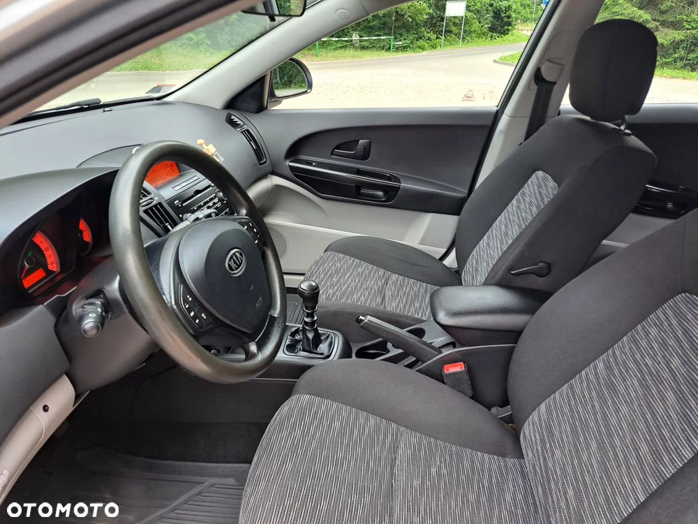 Kia Ceed 1.6 Crdi Optimum + - 13