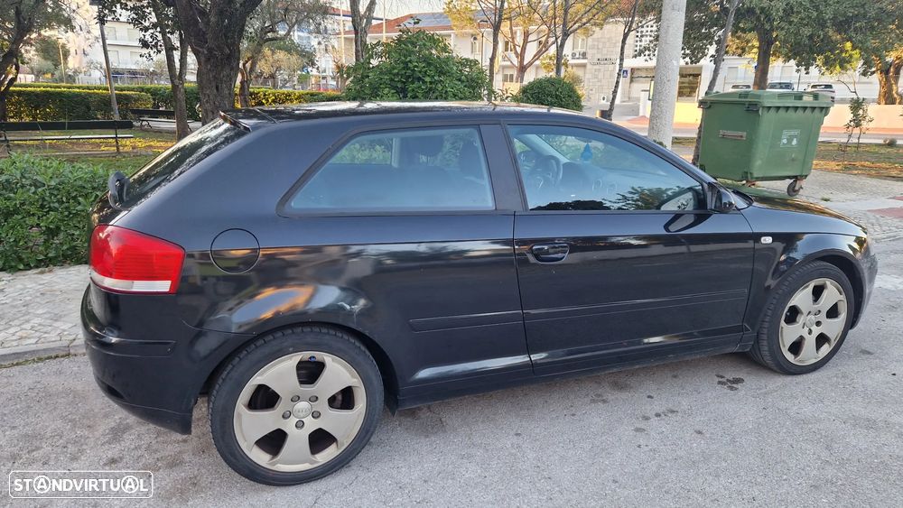 Audi A3 1.6 FSI Attraction - 9