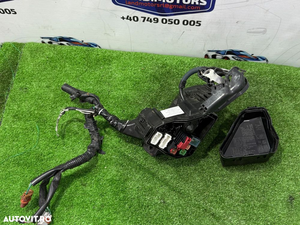 CUTIE PANOU SIGURANTE MODUL RELEU TOYOTA YARIS 1.5 B HYBRID 2017 COD OEM 8266252791 82662-52791 2017-2020 - 5