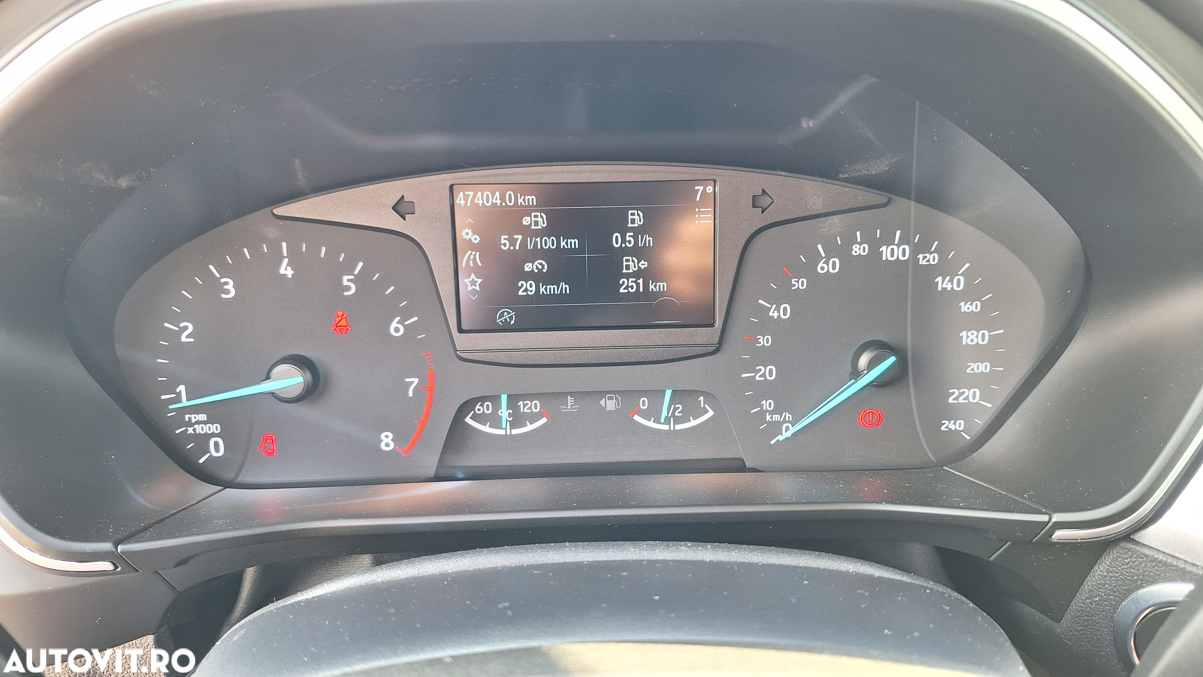 Ford Focus 1.0 EcoBoost Trend Edition - 8