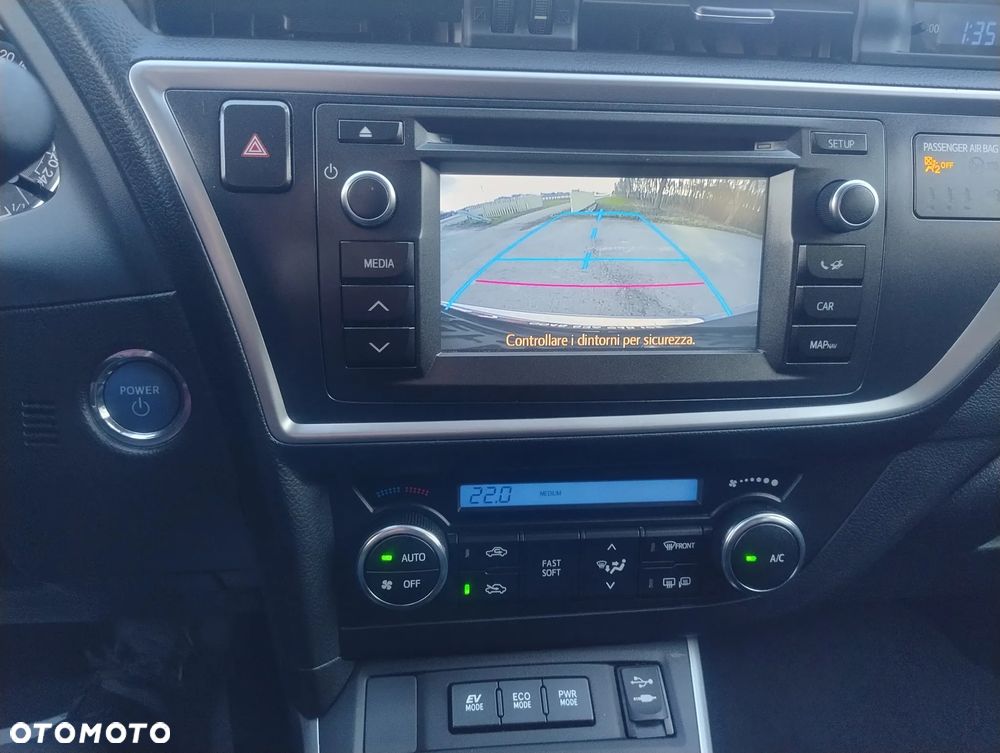 Toyota Auris - 22