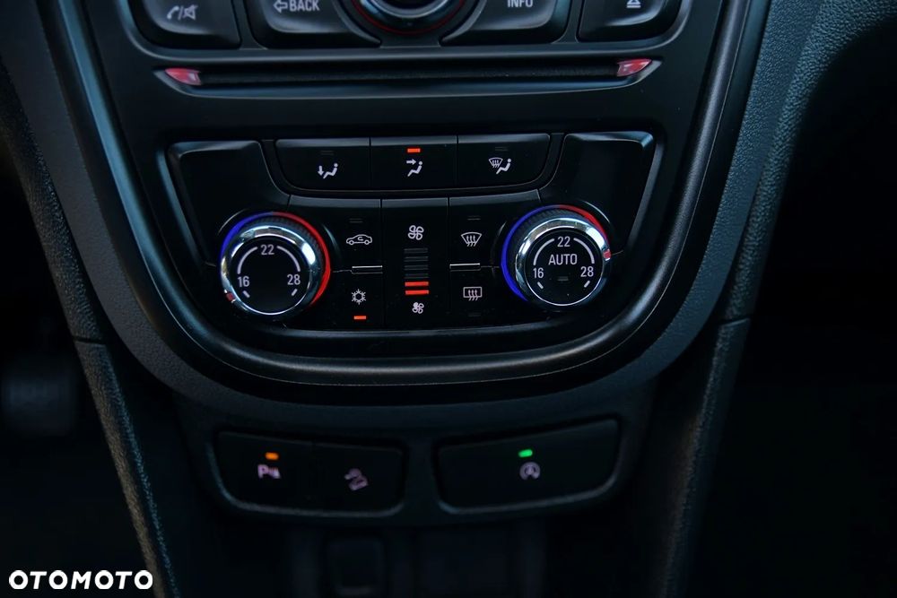 Opel Mokka 1.4 T Cosmo S&S 4x4 - 32