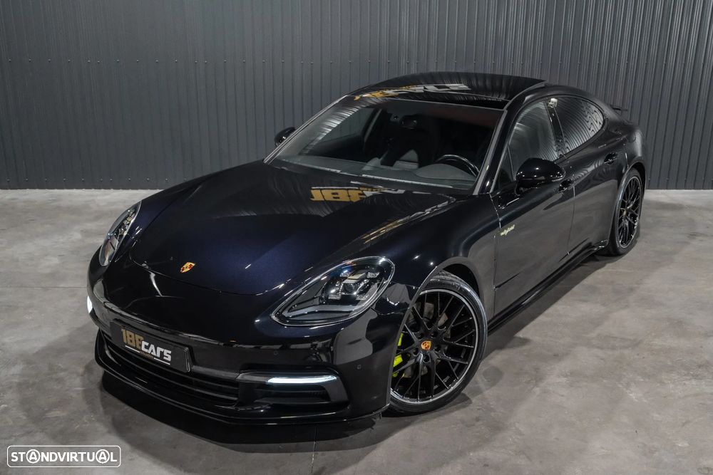 Porsche Panamera 4 E-Hybrid Platinum Edition - 39
