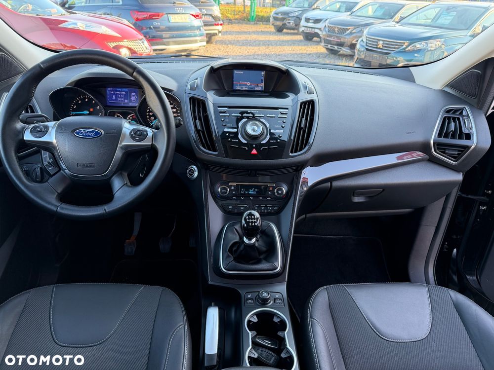 Ford Kuga - 10