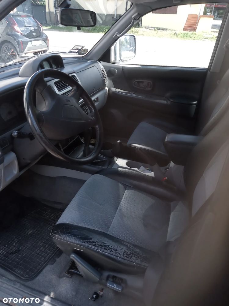 Mitsubishi Pajero - 1