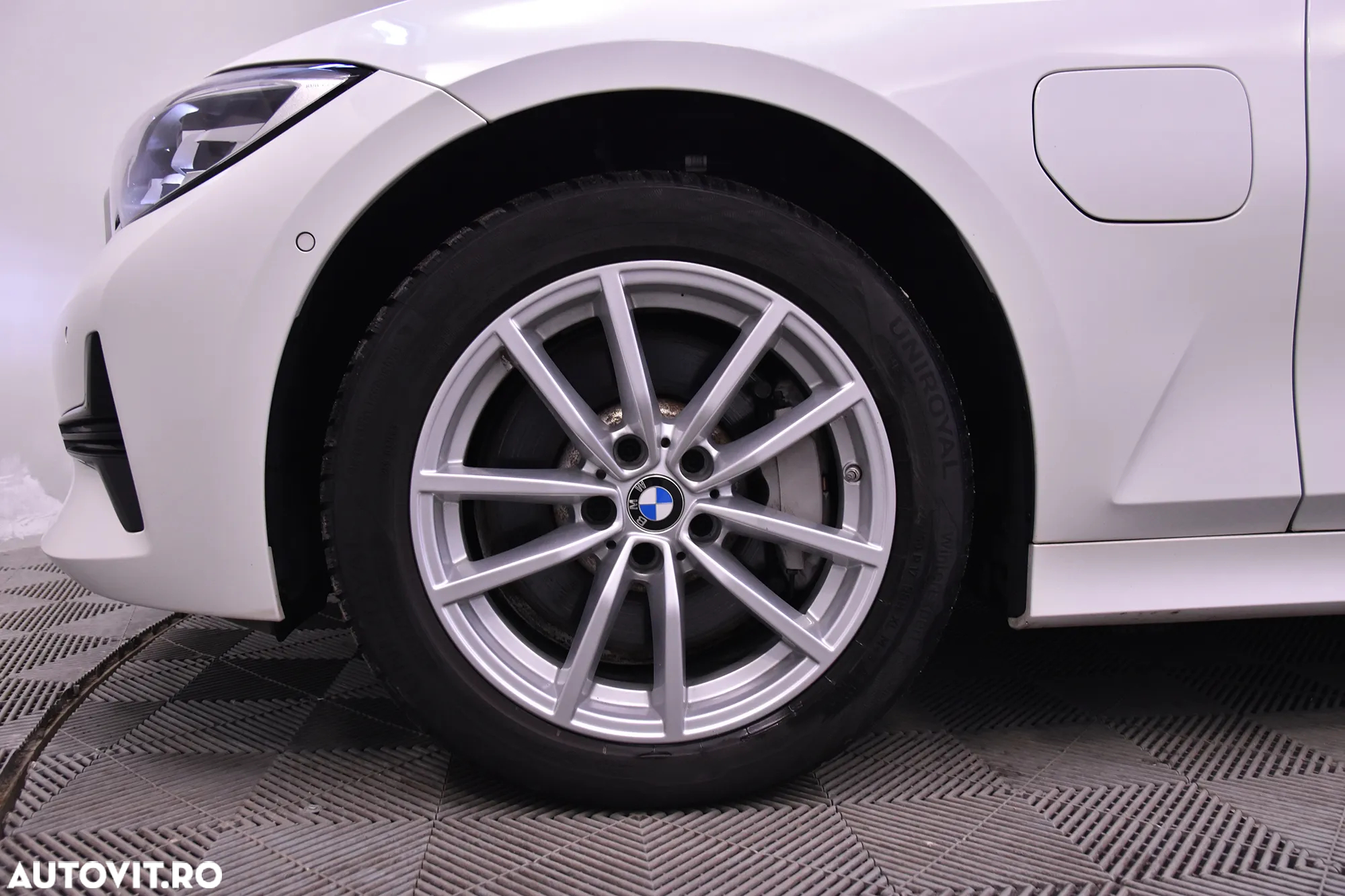 BMW Seria 3 330e AT PHEV - 12
