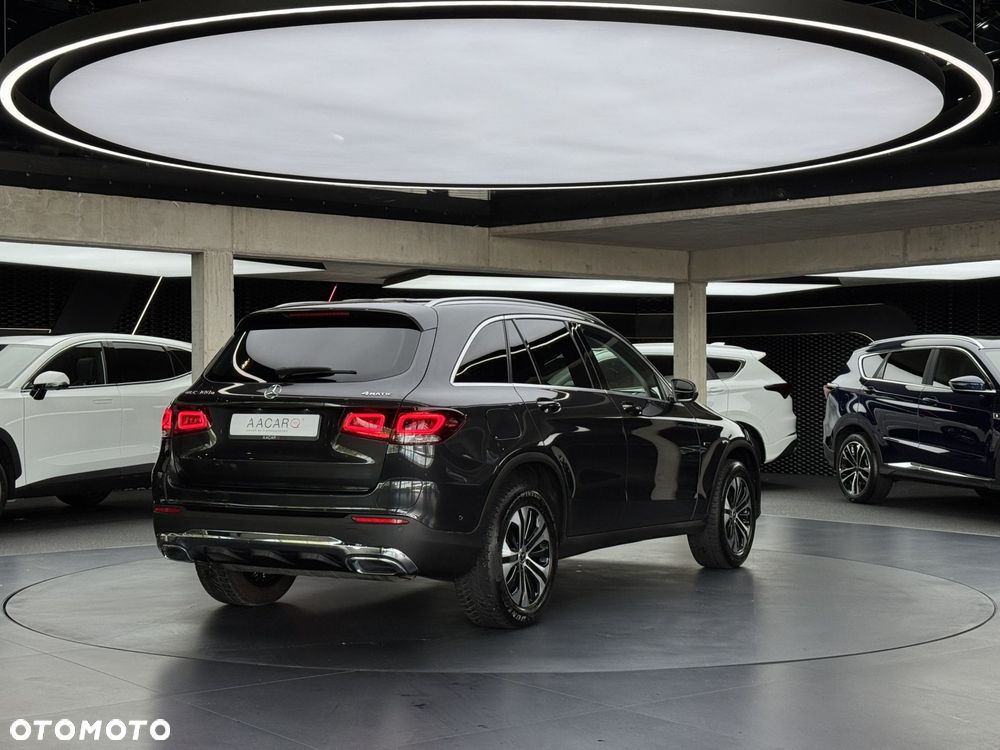 Mercedes-Benz GLC 300 e 4-Matic Business Edition - 6