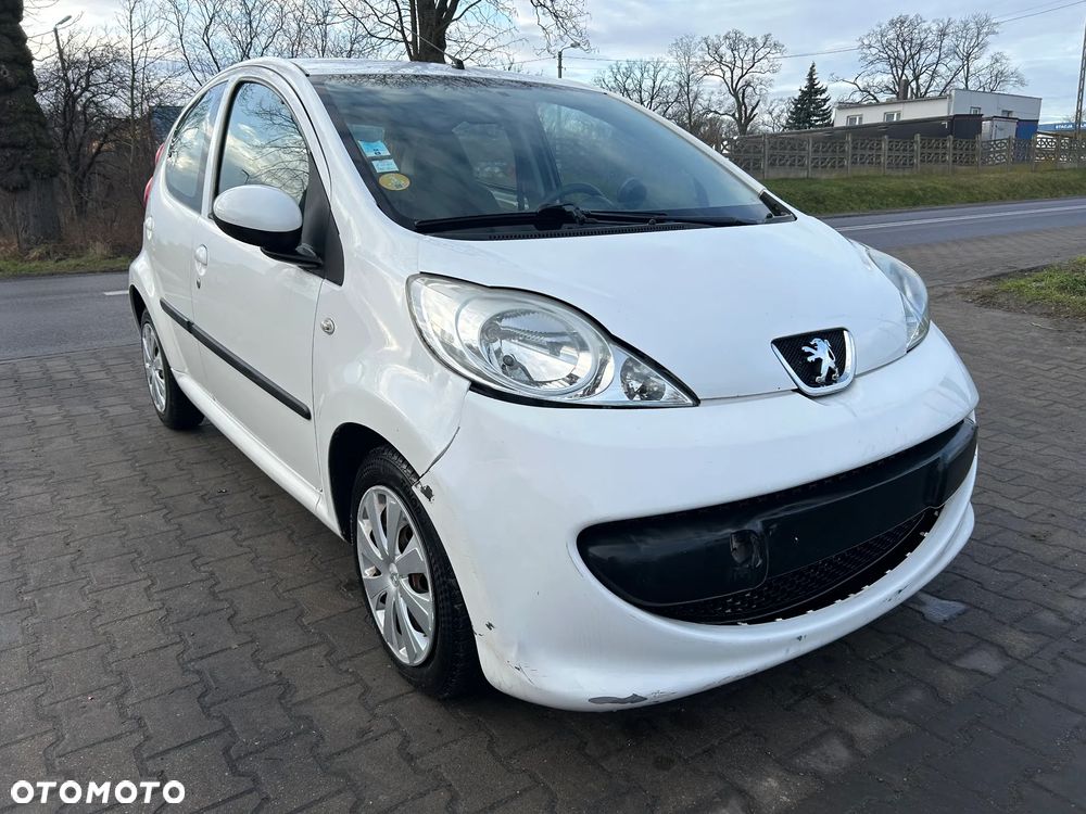 Peugeot 107 1.4 HDI Trendy - 2