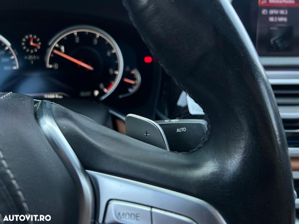 BMW Seria 7 - 29