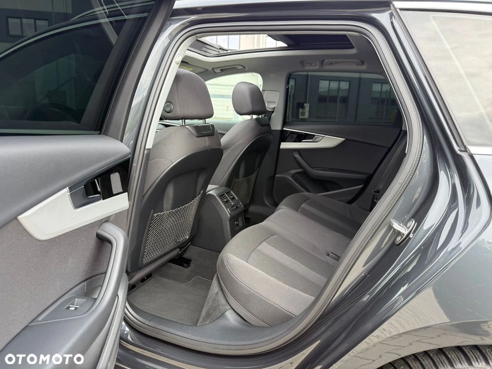 Audi A4 Avant 35 TFSI mHEV S tronic - 24