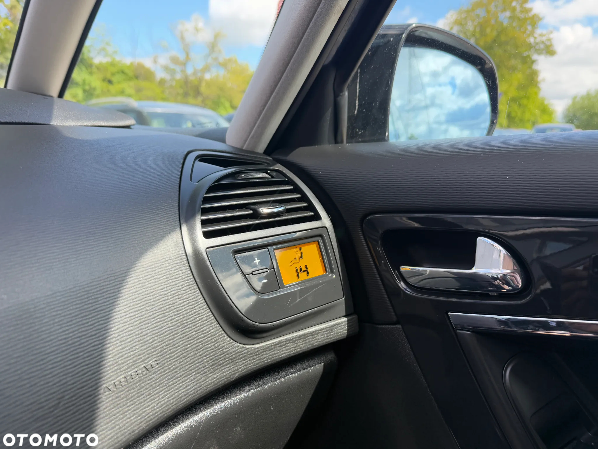 Citroën C4 Grand Picasso 2.0 16V EGS6 Exclusive - 33