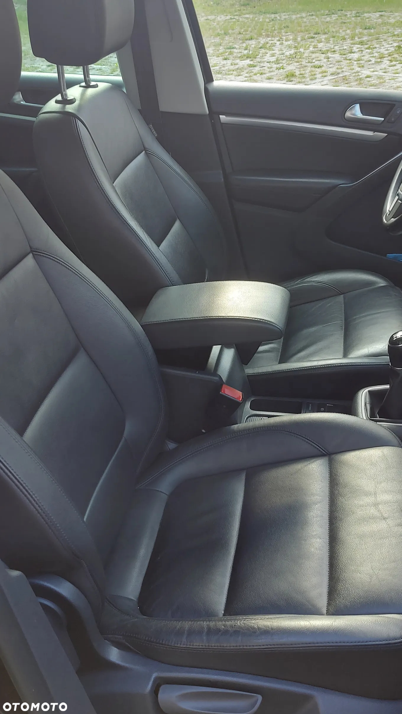 Volkswagen Tiguan - 2