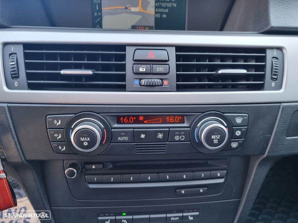 BMW 320 d Touring Sport - 21