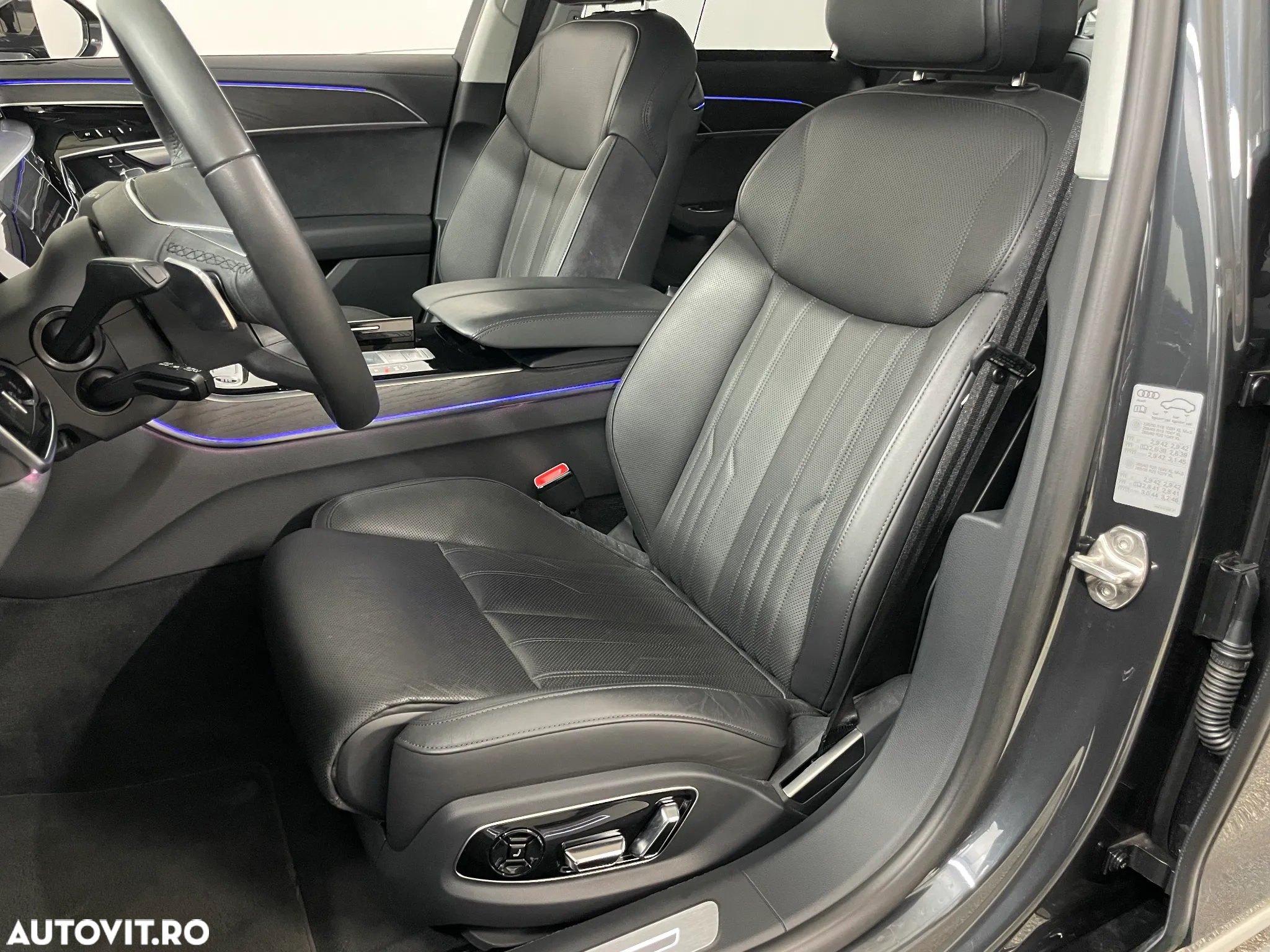 Audi A8 60 TFSI e quattro Tiptronic PHEV - 16