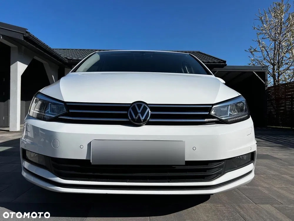 Volkswagen Touran 2.0 TDI BMT Comfortline DSG - 4