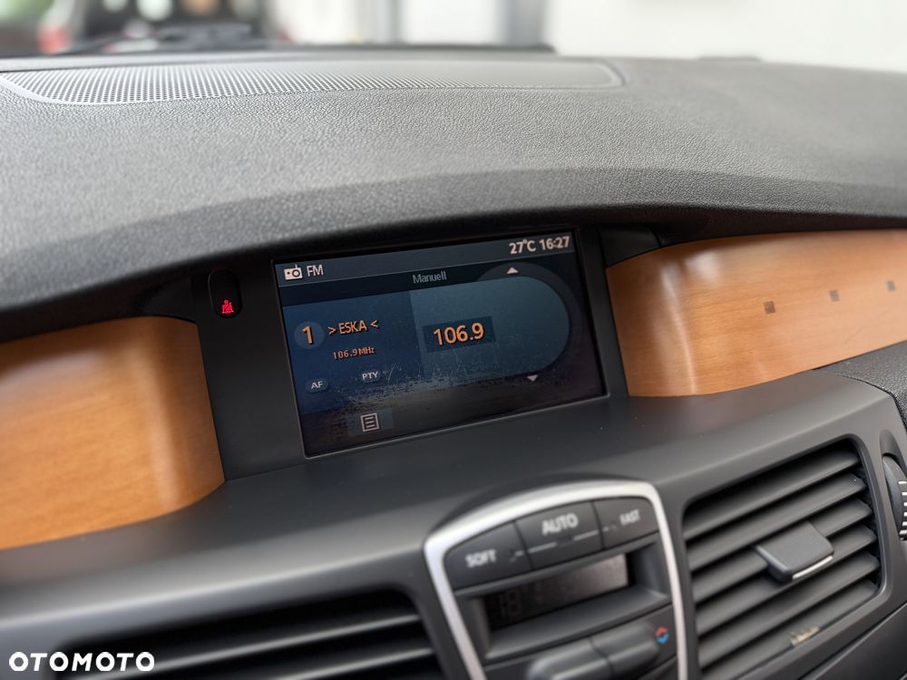 Renault Laguna 2.0T Initiale - 36
