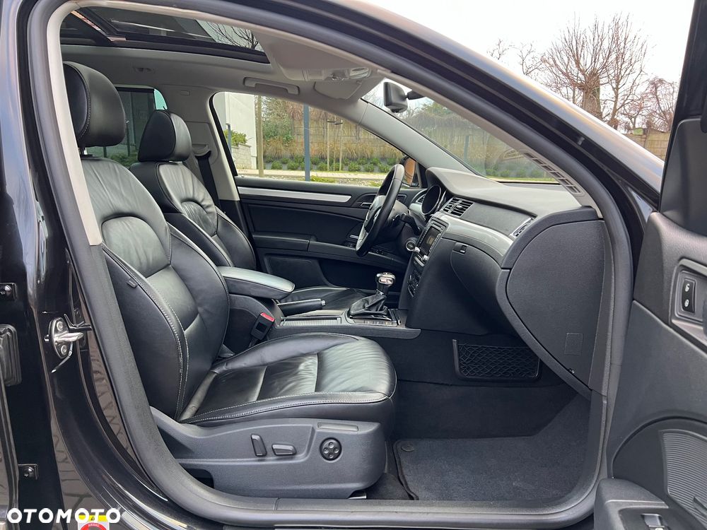 Skoda Superb 2.0 TDI DSG Elegance - 13